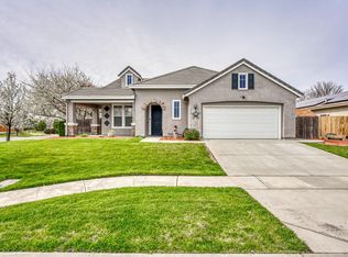2168 Golden Gate Dr, Plumas Lake, CA