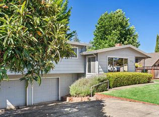 374 Wabash Ave, Ukiah, CA 95482