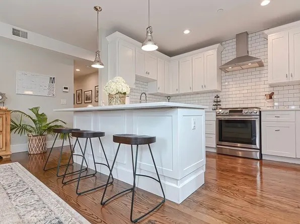 52 River St #7, Boston, MA 02126