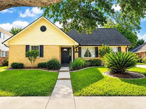 2146 Easter Ln, New Orleans, LA 70114