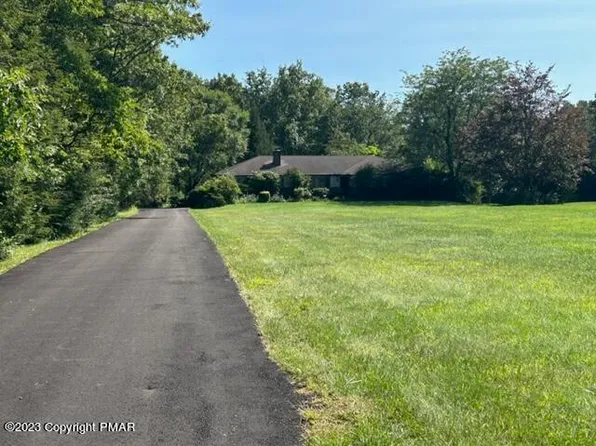 2614 Mountain Rd, Stroudsburg, PA 18360