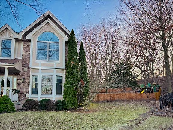 2nd image of 1408 Telford Dr