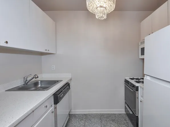 201 West 72nd Street image 4 of 13