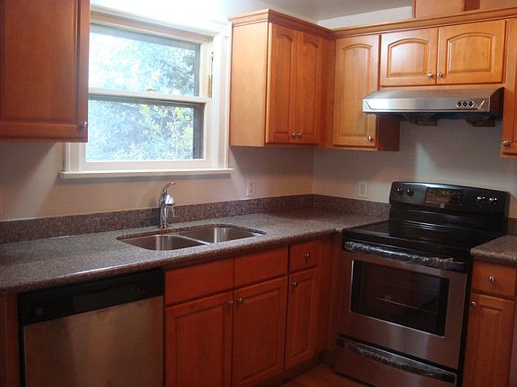 4th image of 15751 Dayton Ave N