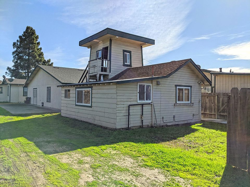 38834 Birch Street (Rear and yard)