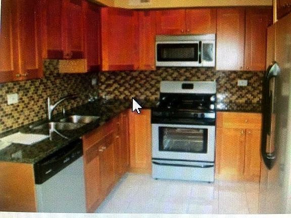 3rd image of 10637 S Brooklodge Ln APT 1A
