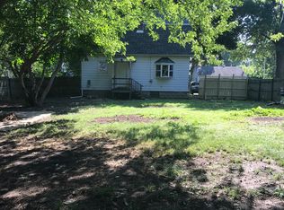 1209 N Walnut St, Champaign, IL 61820