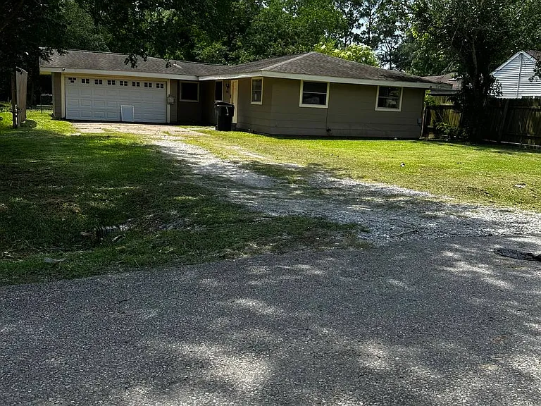 6648 Val St — Photo 14