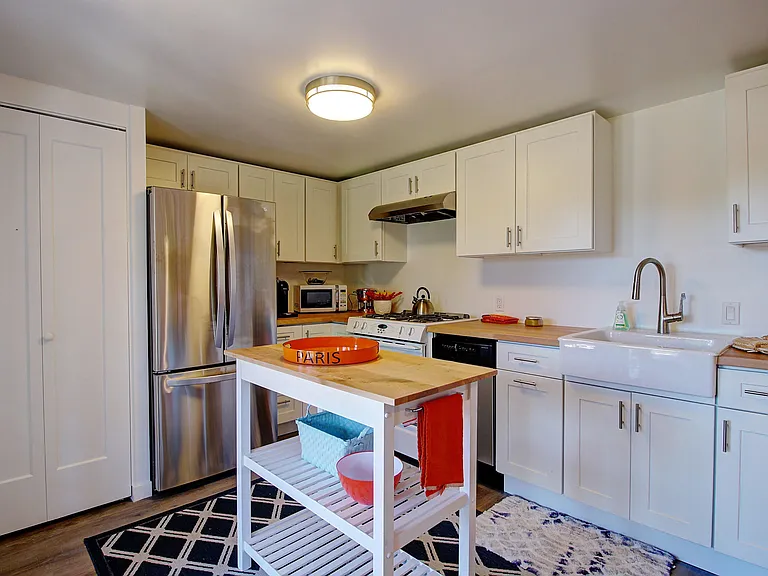 Miramonte Dr — Photo 3