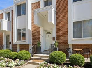 1418 Fox Glen Drive, Hartsdale, NY