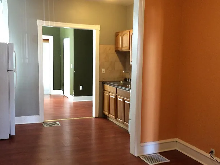 5210 Locust St #1 — Photo 14