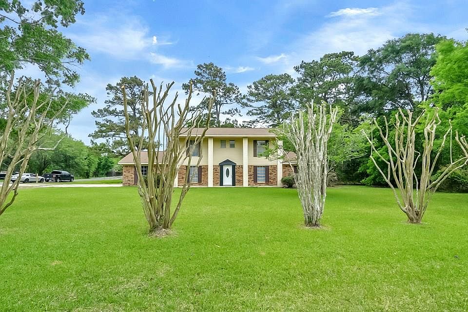 1st image of 13010 Cherry Point Dr