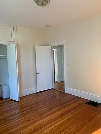 42 Barry St #2 — Photo 25