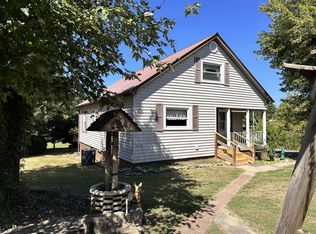 1555 Maple Ave, Fayetteville, WV 25840