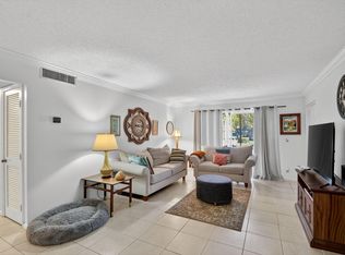 10, Boynton Beach, FL 33436