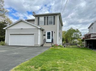 7 Liberty Ave, Danbury, CT 06810