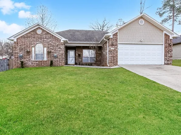2318 Redwood Dr, Benton, AR 72015