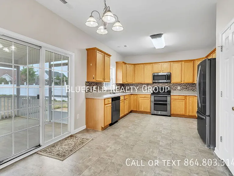 190 Slate Dr — Photo 8