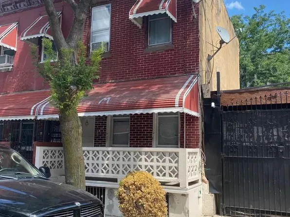 2831 N Franklin St, Philadelphia, PA 19133