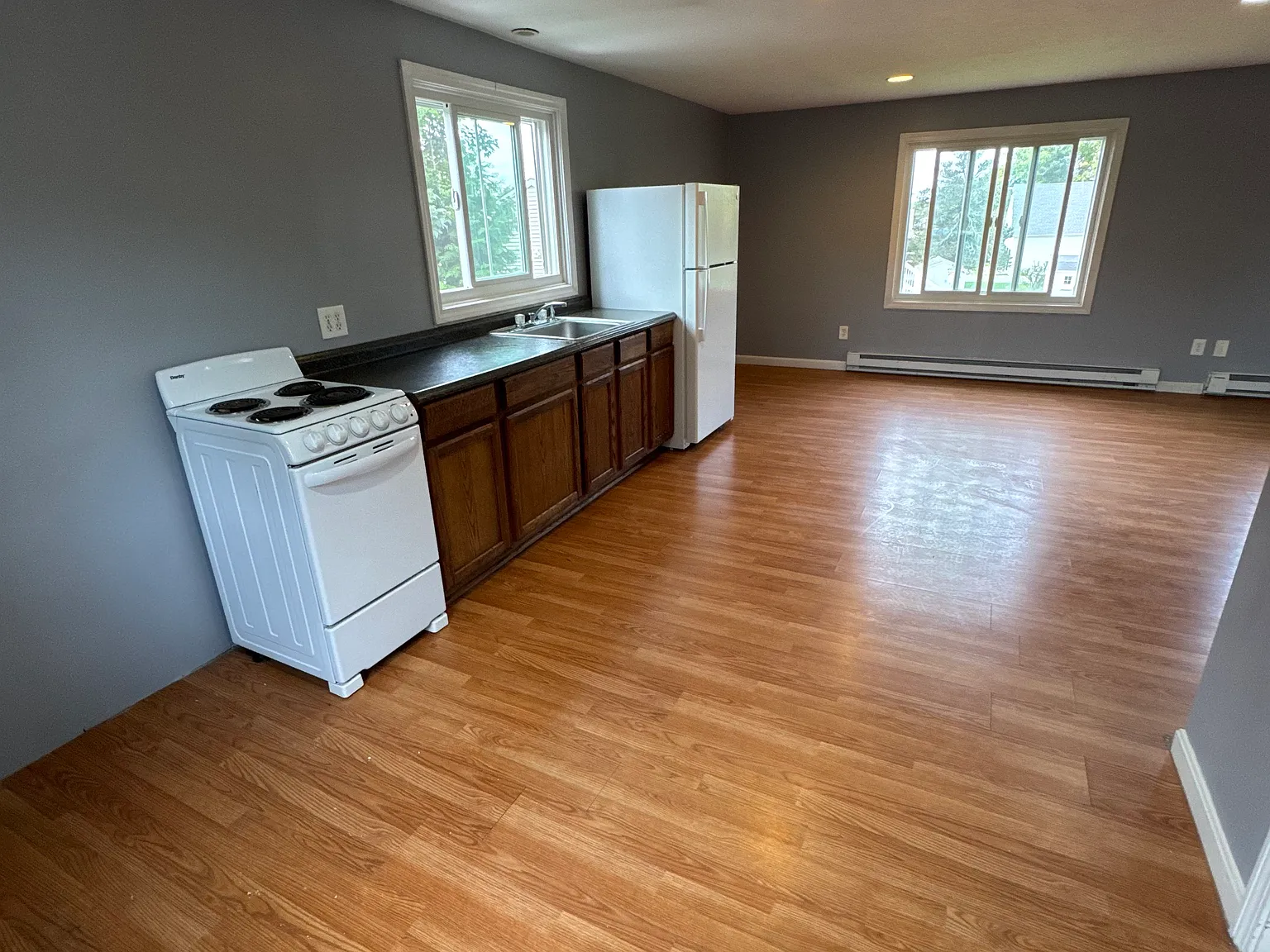 1 bed, 850 sqft, $1,650 — Photo 3