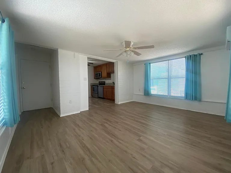 19 River Shore Dr — Photo 8