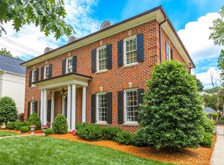 1402 Briarcliff Rd, Greensboro, NC 27408