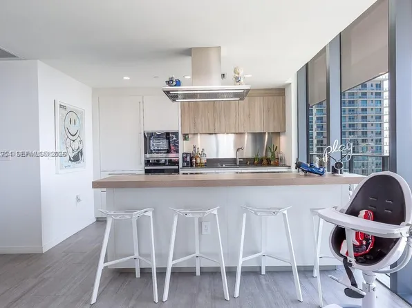 1000 Brickell Ave Unit 3512, Miami, FL 33131