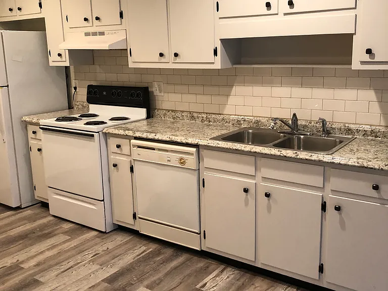 5165 Spring St #6 — Photo 7