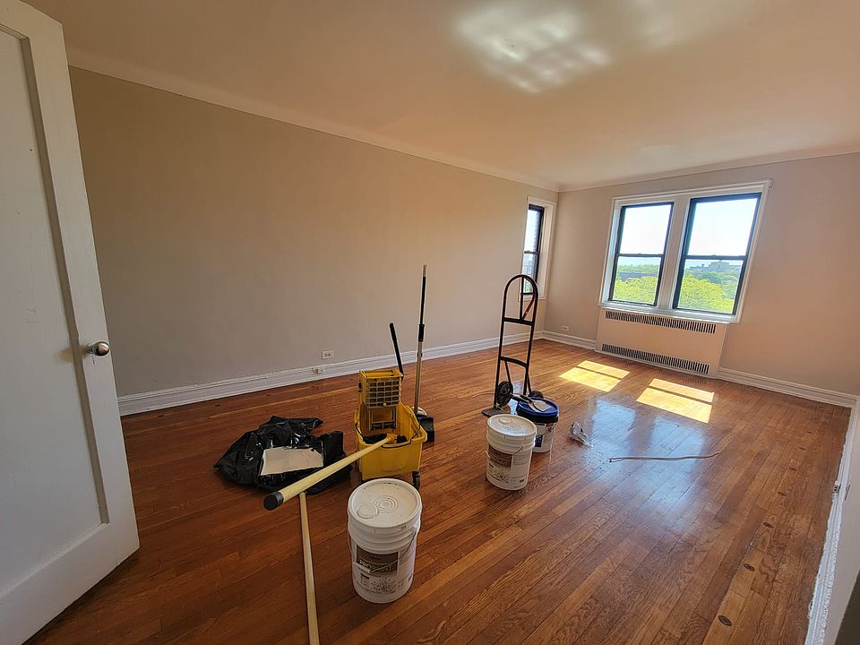 1st image of 8449 Elmhurst Ave APT 3E
