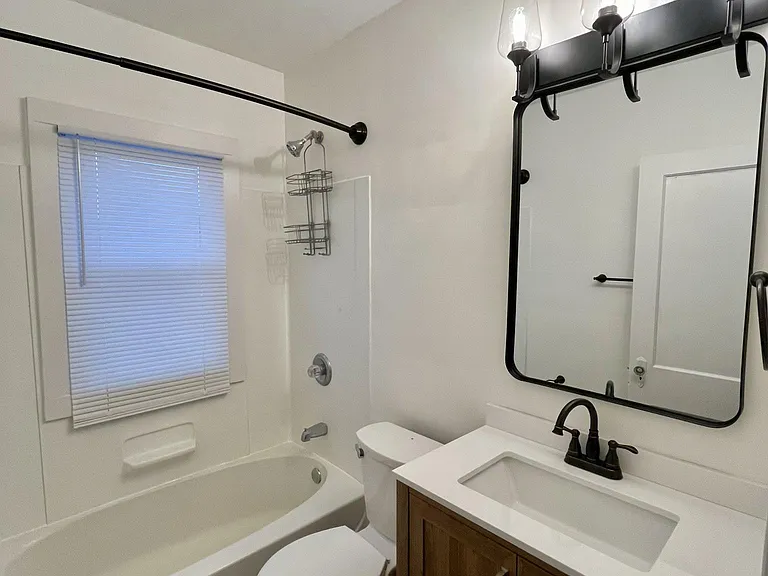1319 E Lake Ave — Photo 9
