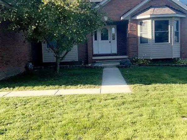 1325 E Newburg Rd, Carleton, MI 48117