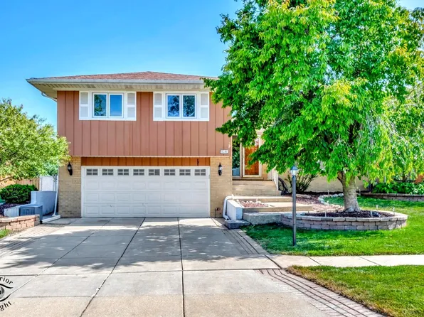 6536 Cedar Rd, Oak Forest, IL 60452