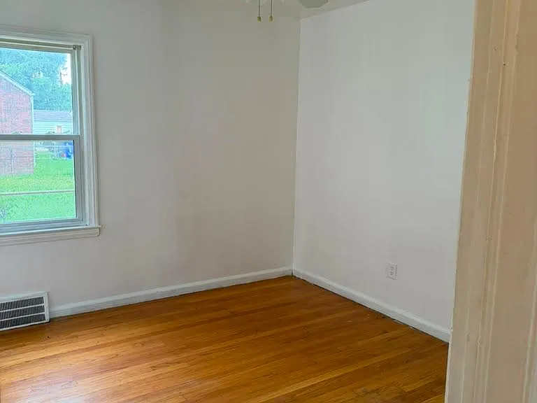 7323 Mettetal St — Photo 17