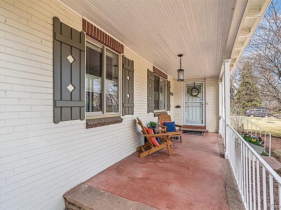 3rd image of 725 Dahlia Street