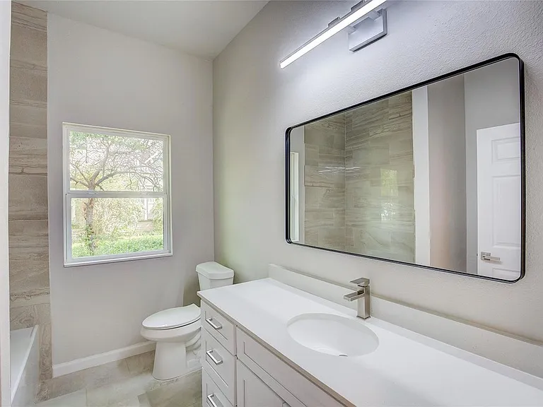 411 N Josephine St — Photo 6