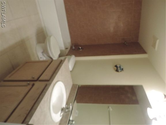 5th image of 1028 Habershan Ave #W