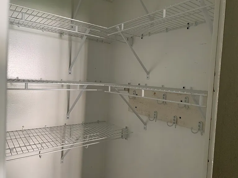 120 W Burr Oak St #3 — Photo 7
