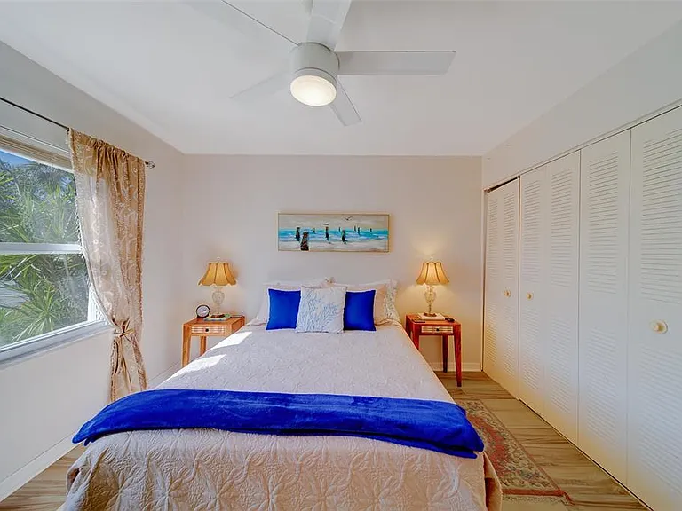 13827 Mission Oaks Blvd — Photo 23