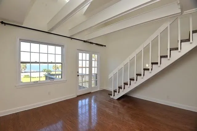 1526 Palm Ave #1526 — Photo 3