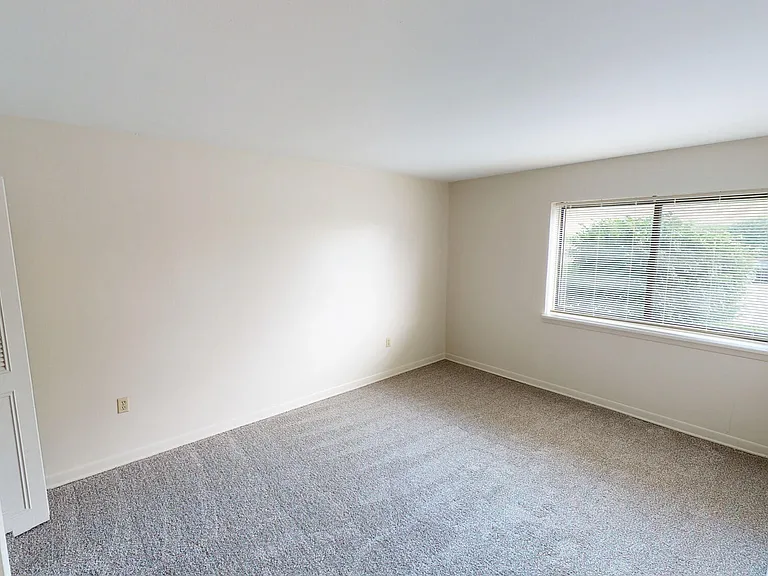 Hyland Hills — Photo 13
