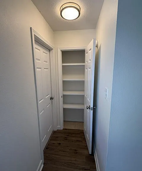 10713 Plummer Cir — Photo 14