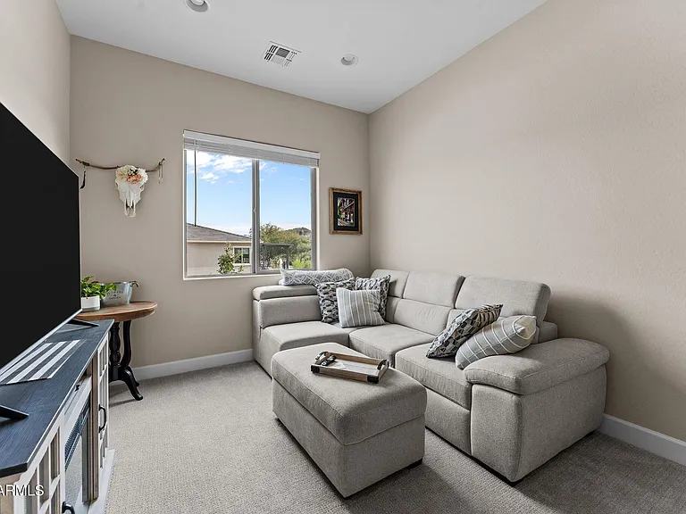 4060 Old Orchard Dr — Photo 8
