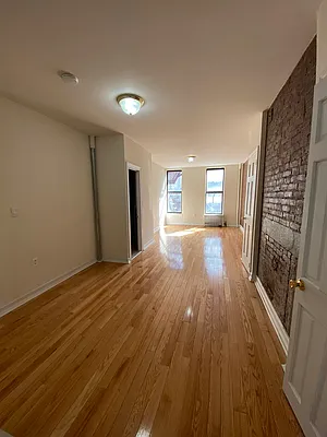 Rented by Aimee Grodanz, LREB | media 7