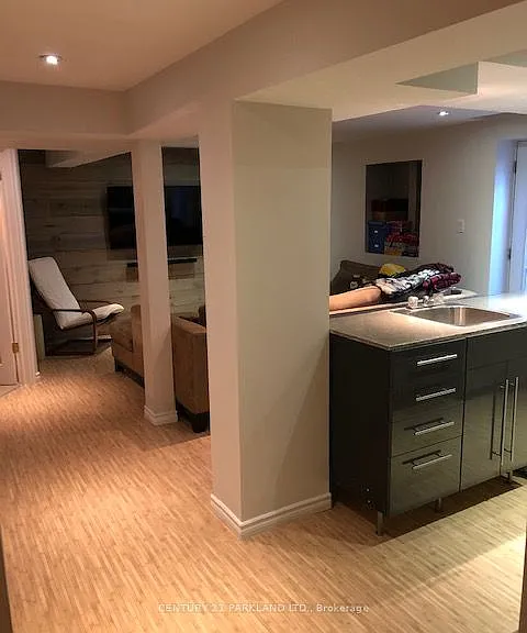 32 Attridge Dr #BASEMENT — Photo 2