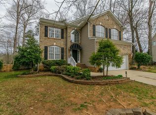 324 Large Oak Ln, Mebane, NC 27302