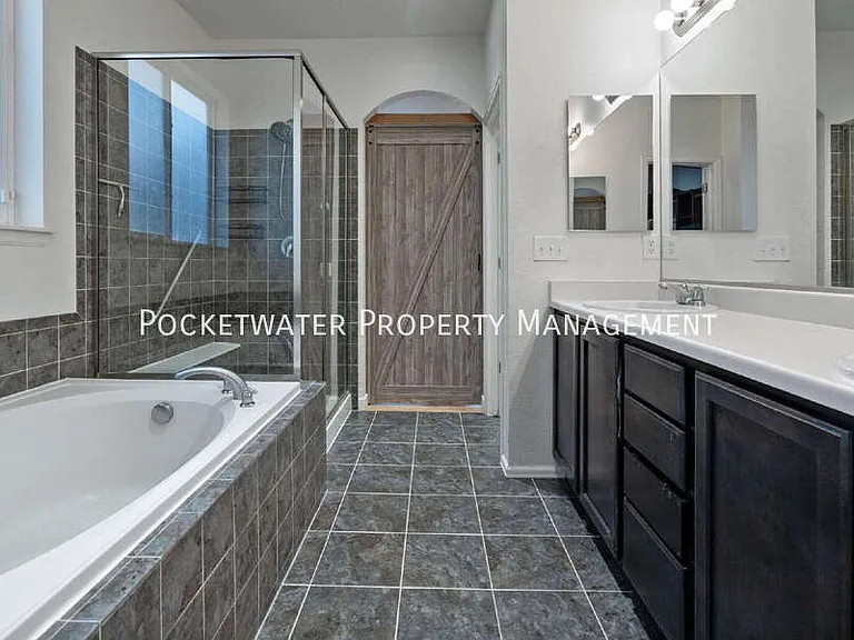 5019 Thistle Dr — Photo 13