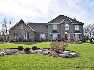 7N490 Wagontire Rd, Saint Charles, IL 60175