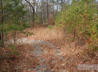 6718 Sampson Rd, Lenoir, NC 28645