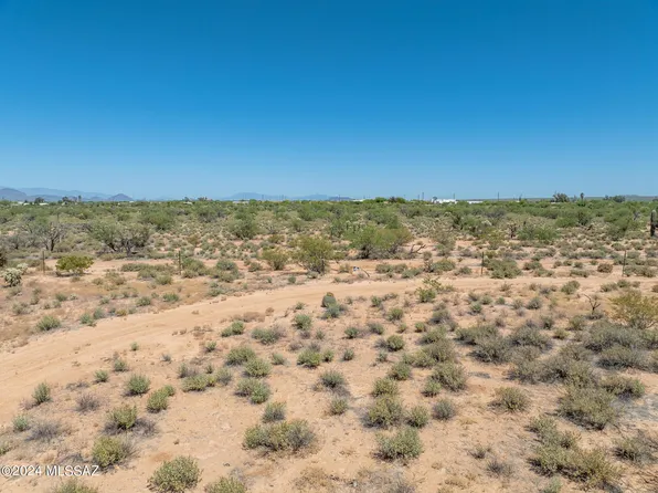 240 S Silver Star Dr, Tucson, AZ 85735