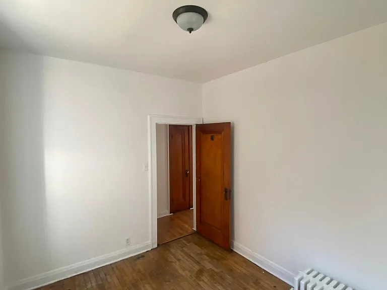 3736 Euclid Ave #1 — Photo 3